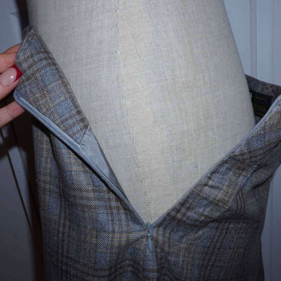 Plaid Skirt (M)