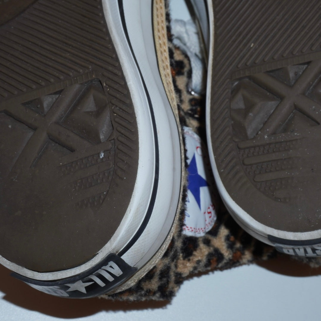 Fuzzy Leopard Converse (37.5)