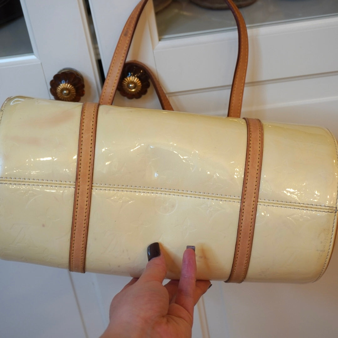 Louis Vuitton Papillon Purse