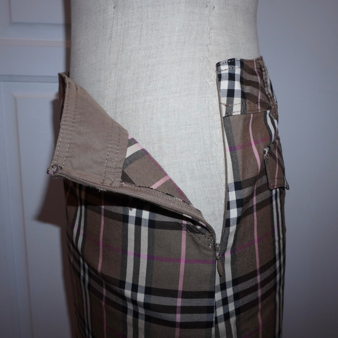 Burberry Skirt (S)