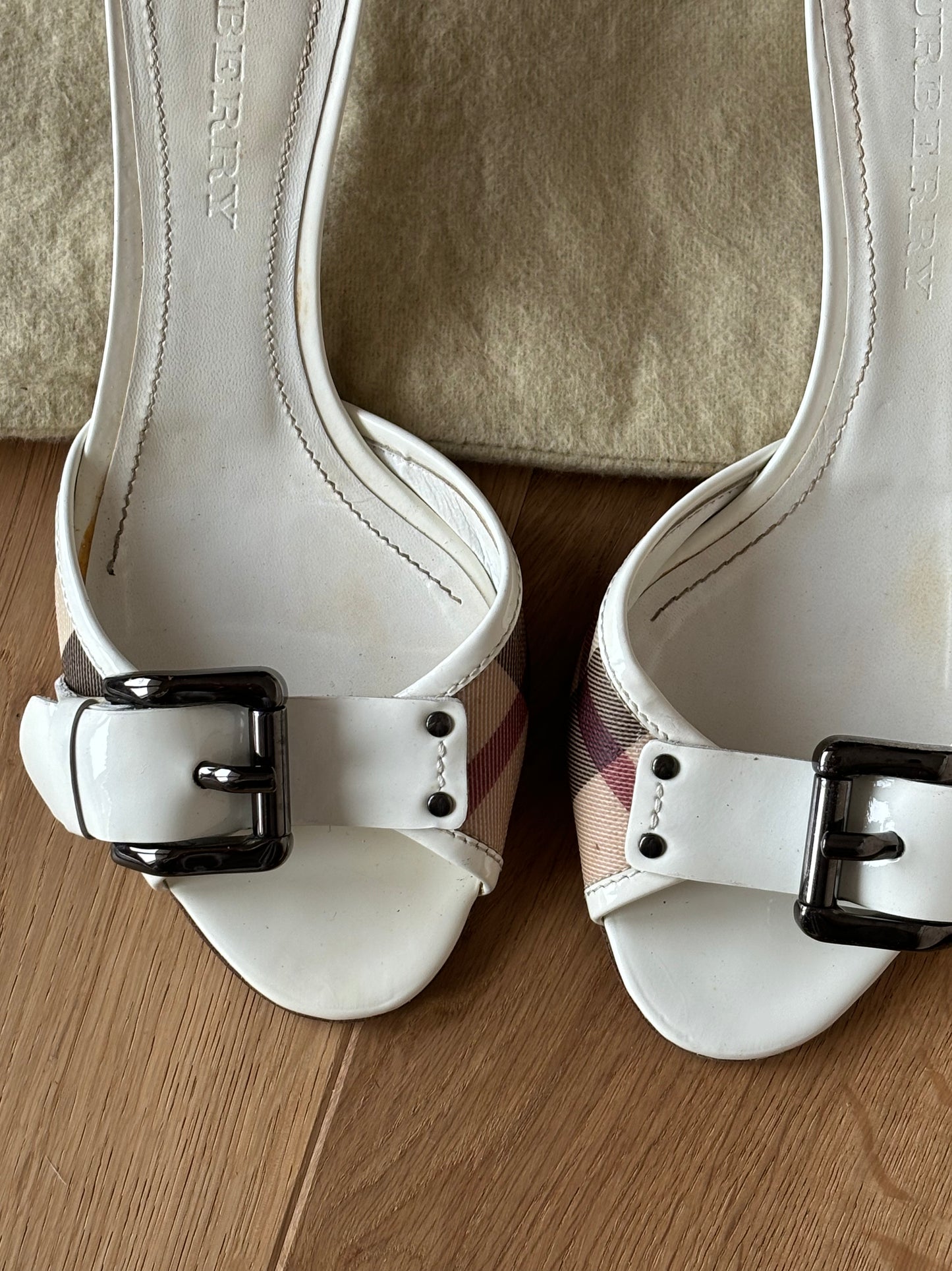 Burberry Kitten Mules (37)