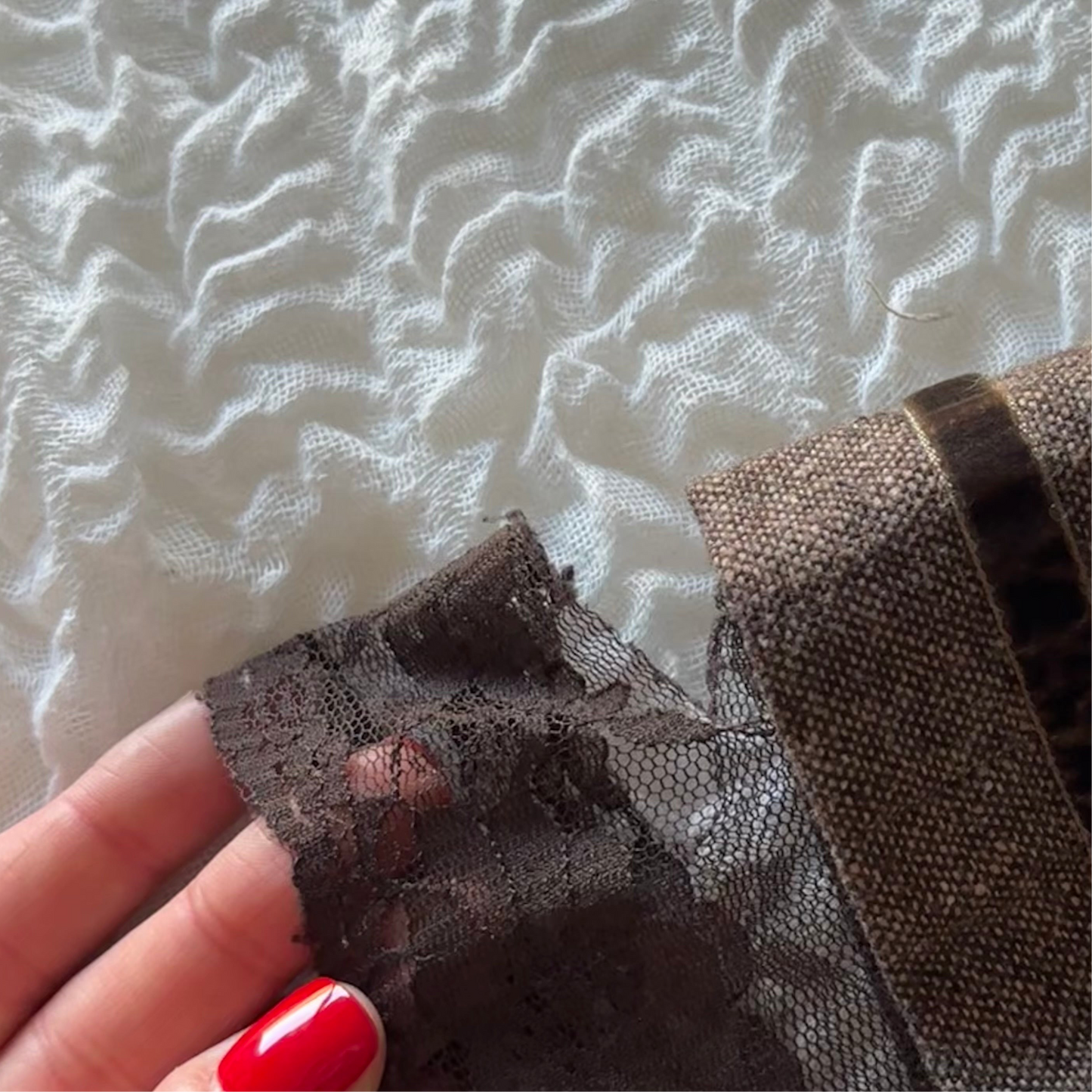 Lace Trim skirt (M)