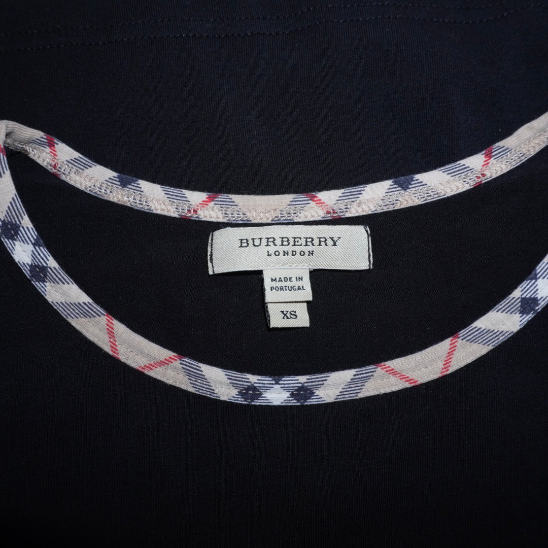 Burberry Top (S/M)