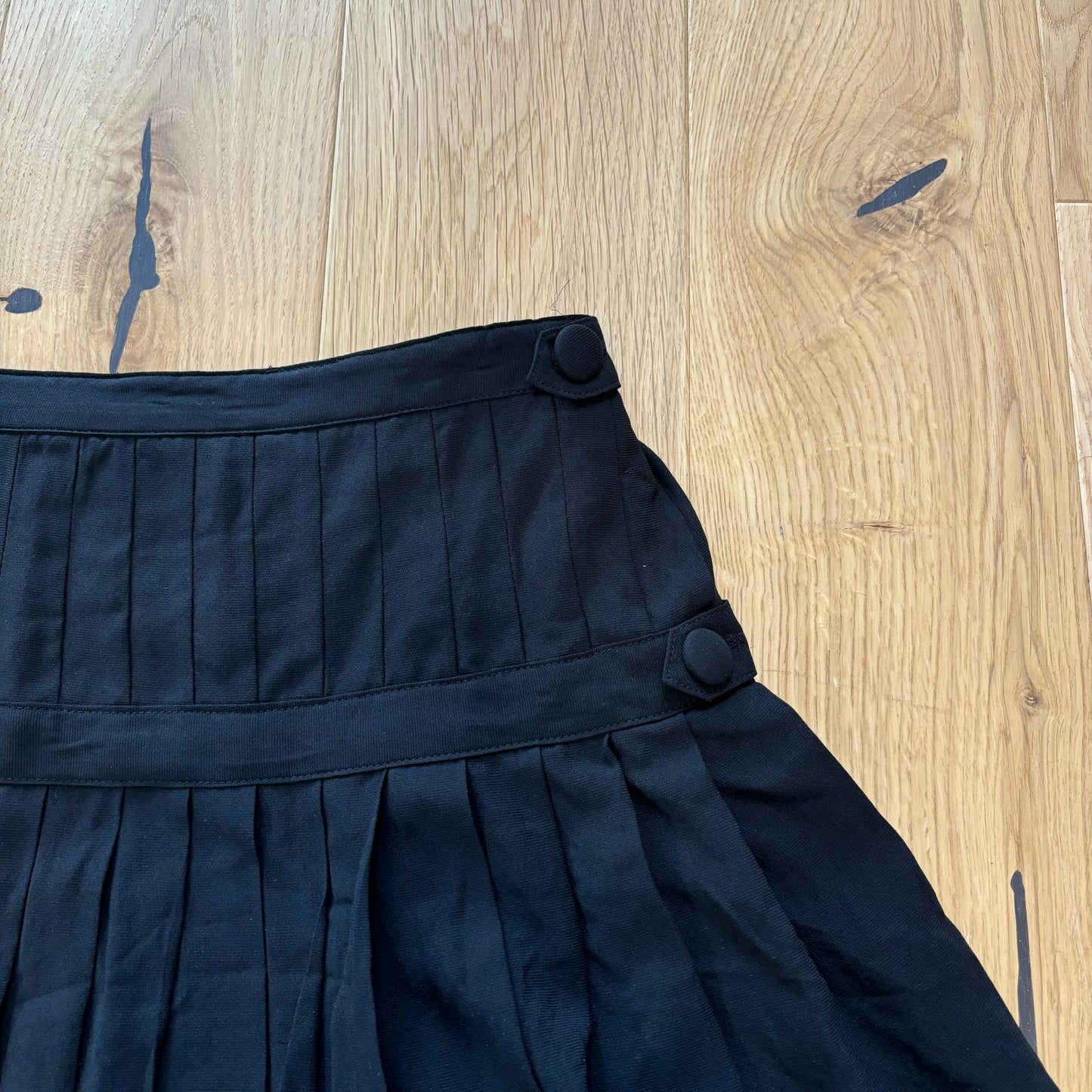 Silk pleated skirt (S)