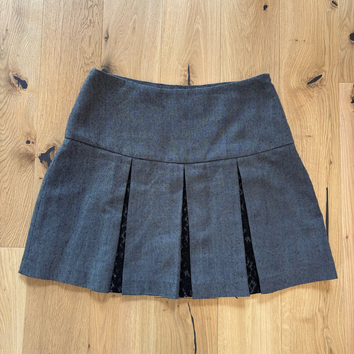 Pleated Herringbone skirt (M)