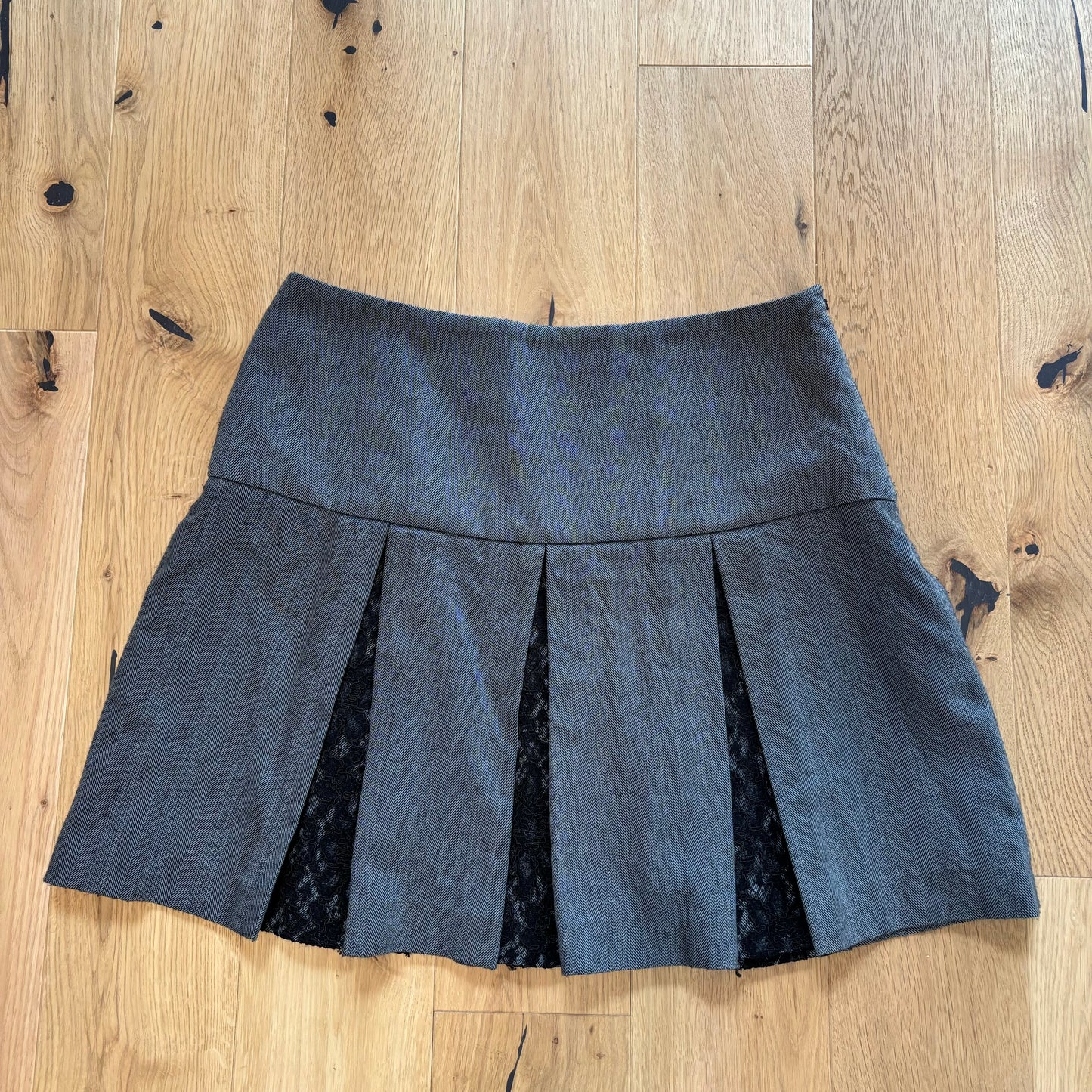 Pleated Herringbone skirt (M)