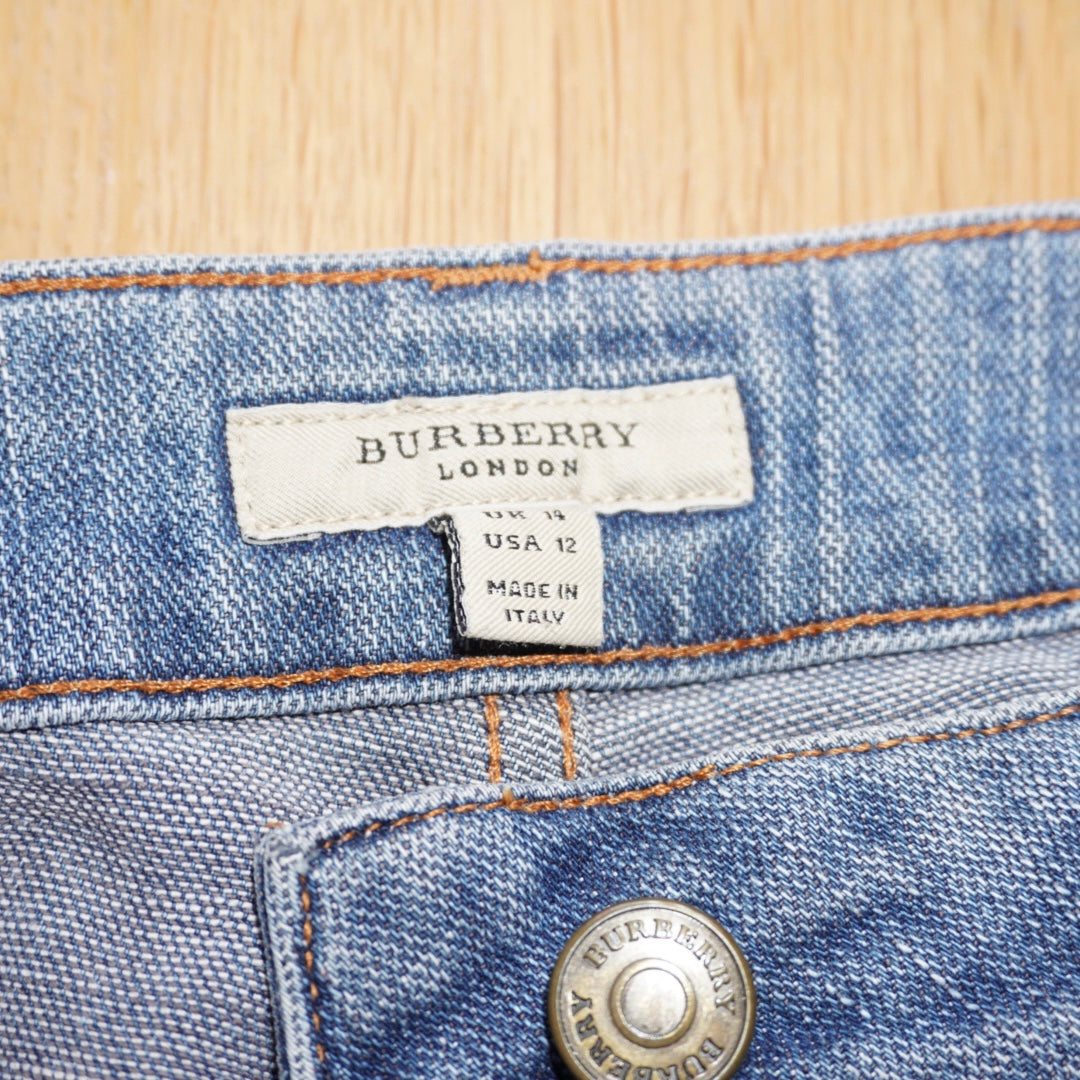 Burberry Bootcut Jeans (M)