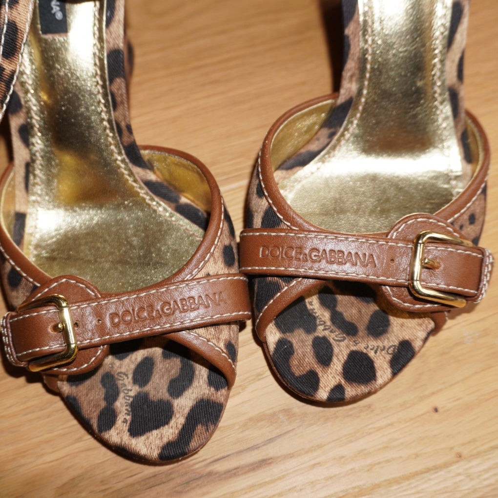 Dolce & Gabbana Wedges (37.5)
