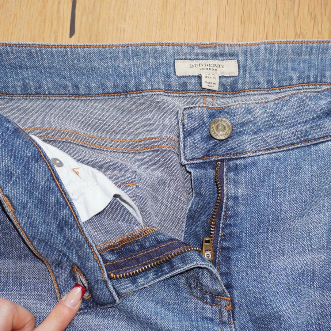 Burberry Bootcut Jeans (M)