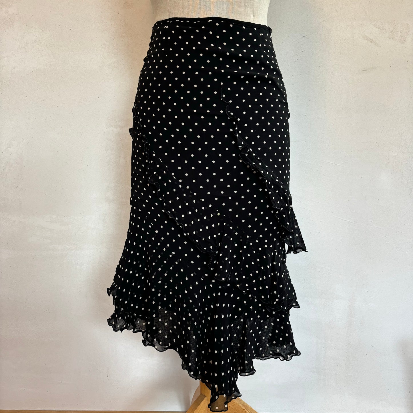 Ruffle Polkadot Skirt (S)