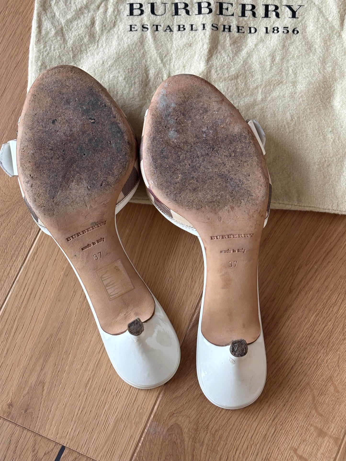 Burberry Kitten Mules (37)