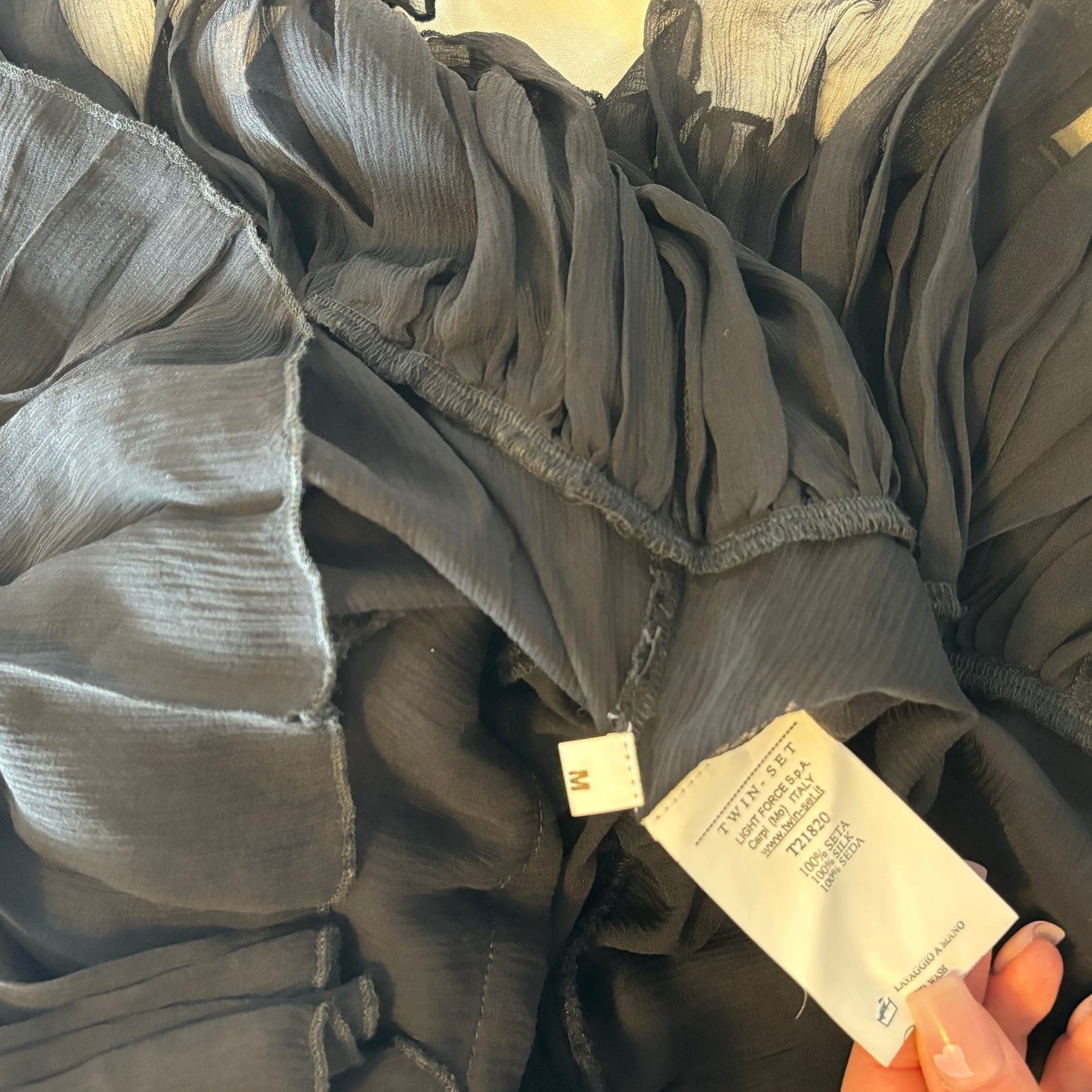 Silk ruffle top (M)