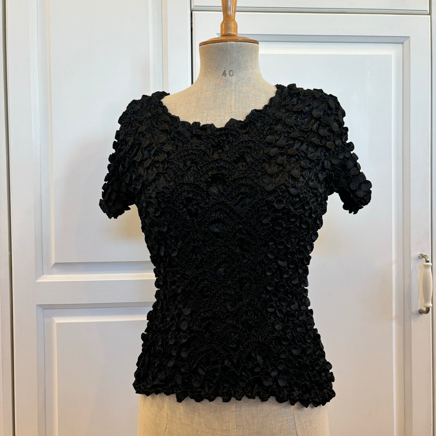 Black Popcorn Top (OS)