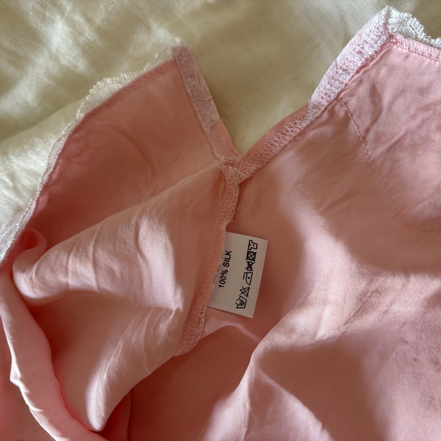 Camisole en dentelle de soie (S)