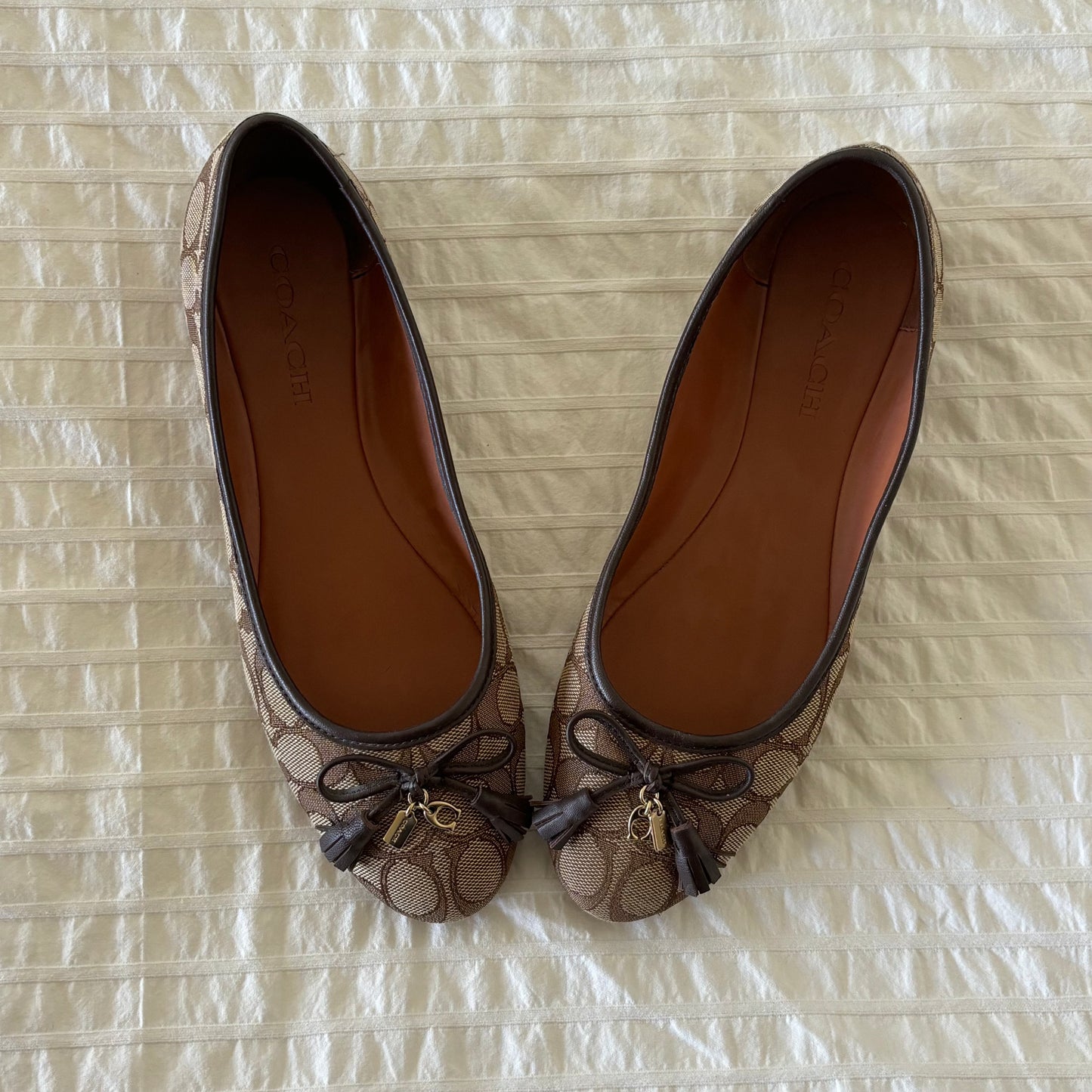 Coach Monogram Flats (39.5)