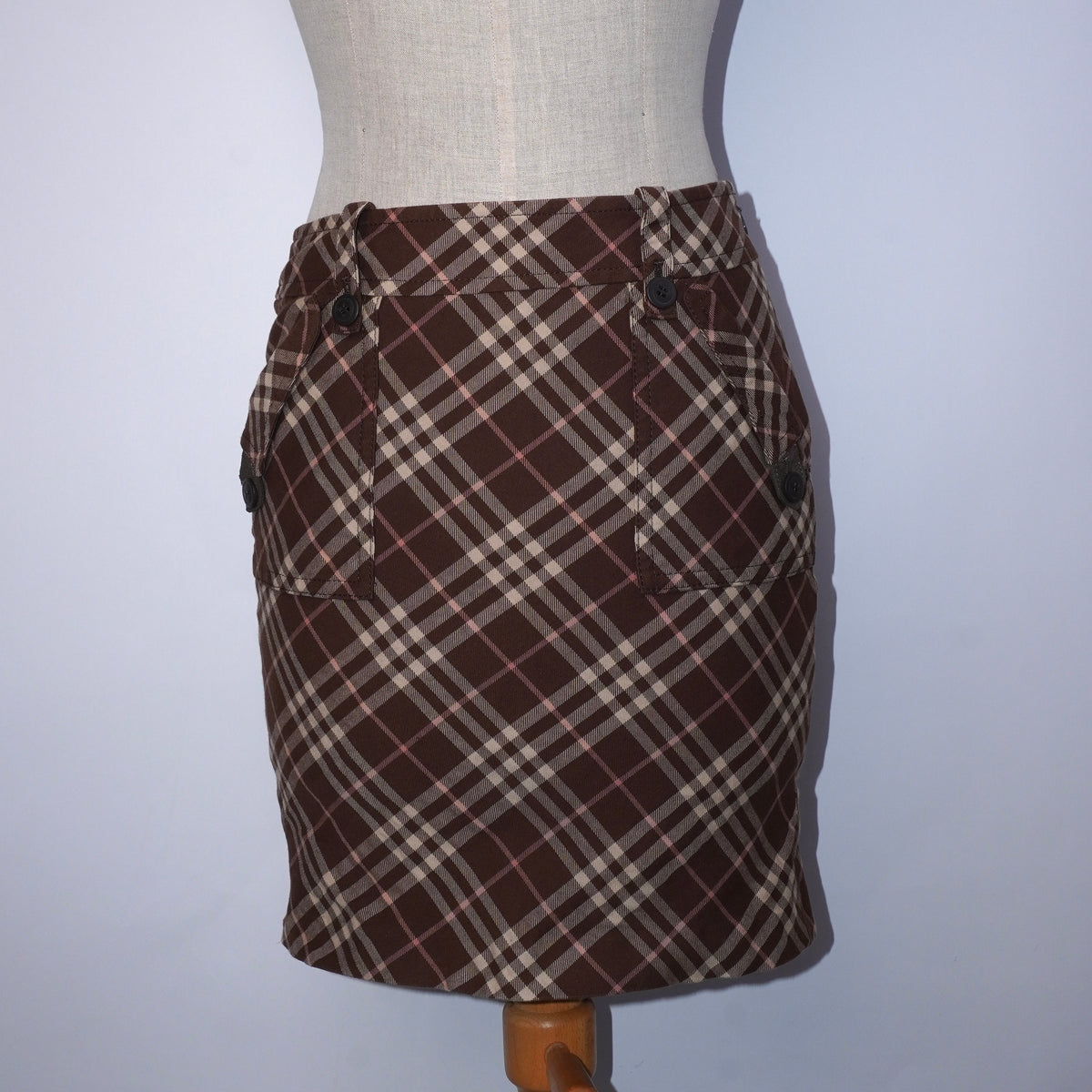 5 Burberry Skirt (S)