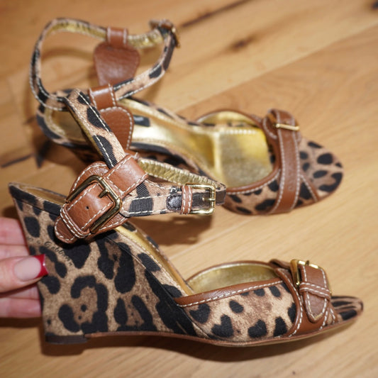 Dolce & Gabbana Wedges (37.5)