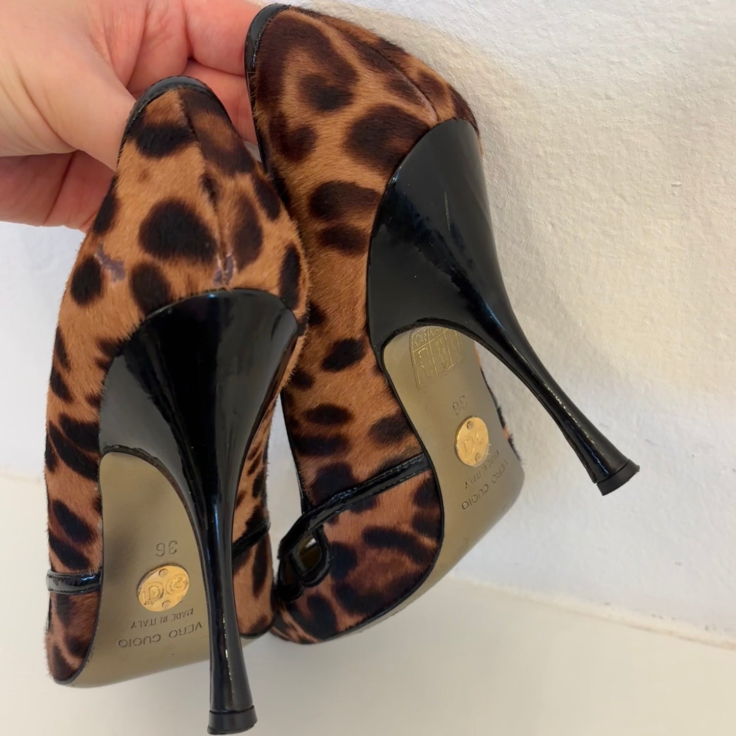 Dolce & Gabbana Leopard Heels (36)