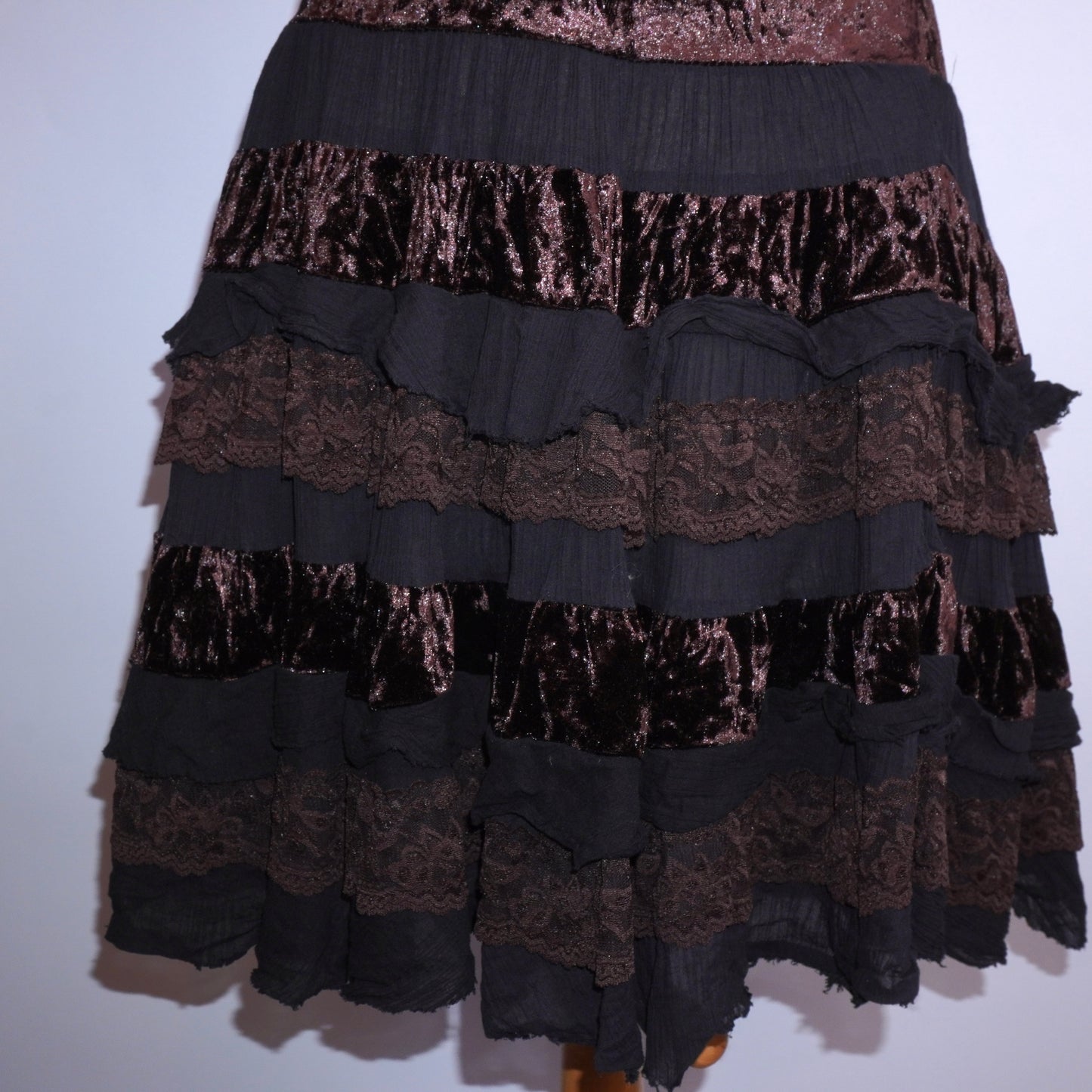 Ruffle Lace Dress (M)