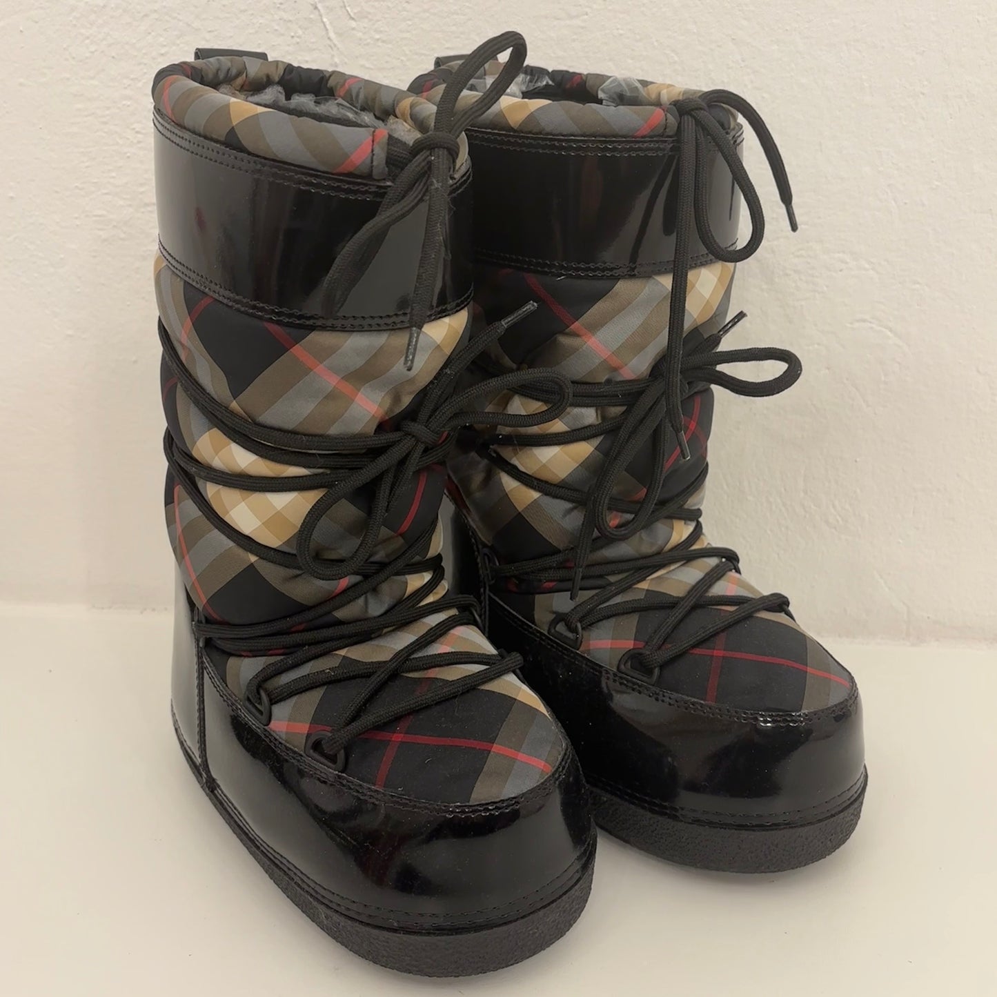 Burberry Snowboots (35-37)