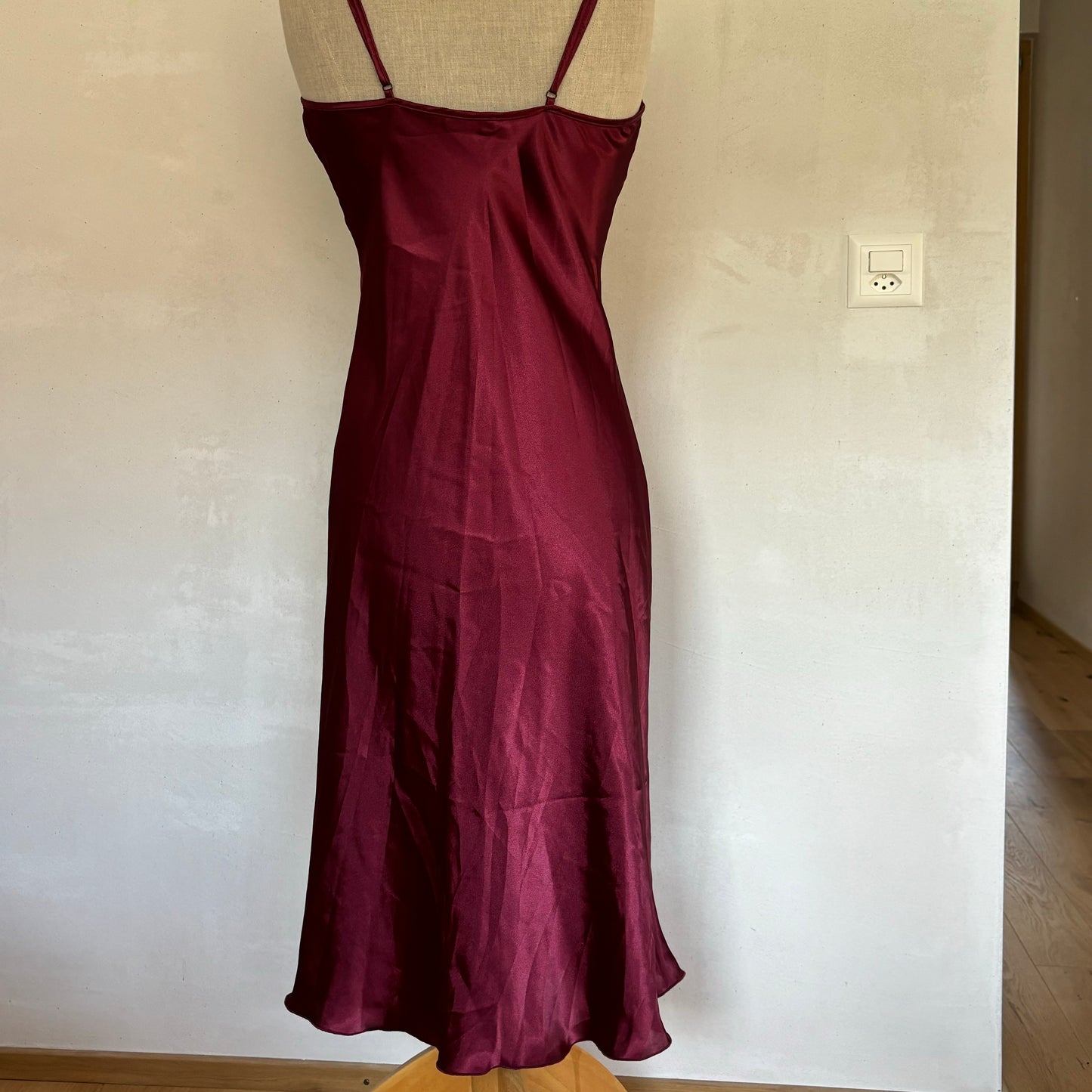 Bebe Satin Maxi Dress (M)