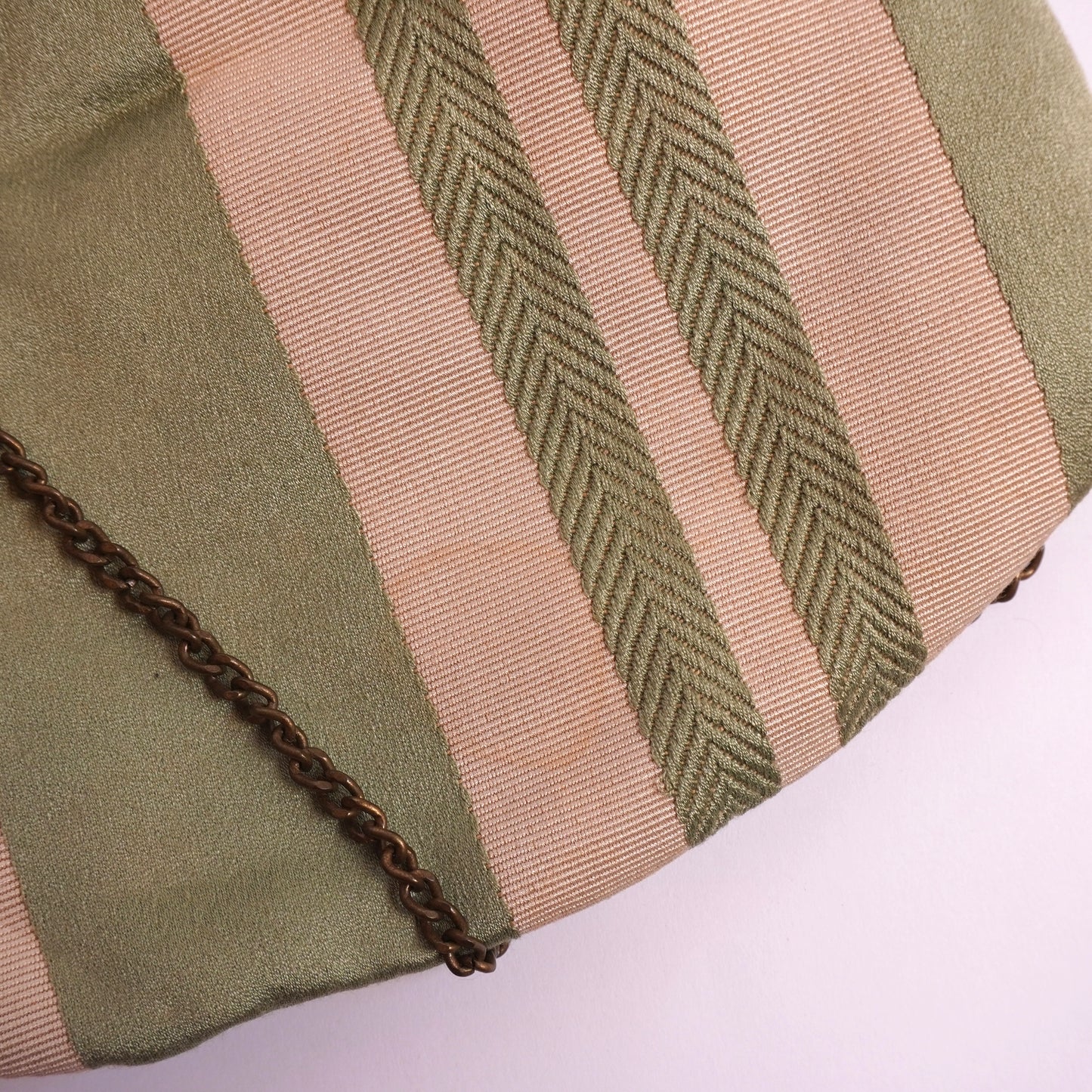 Silk Pochette