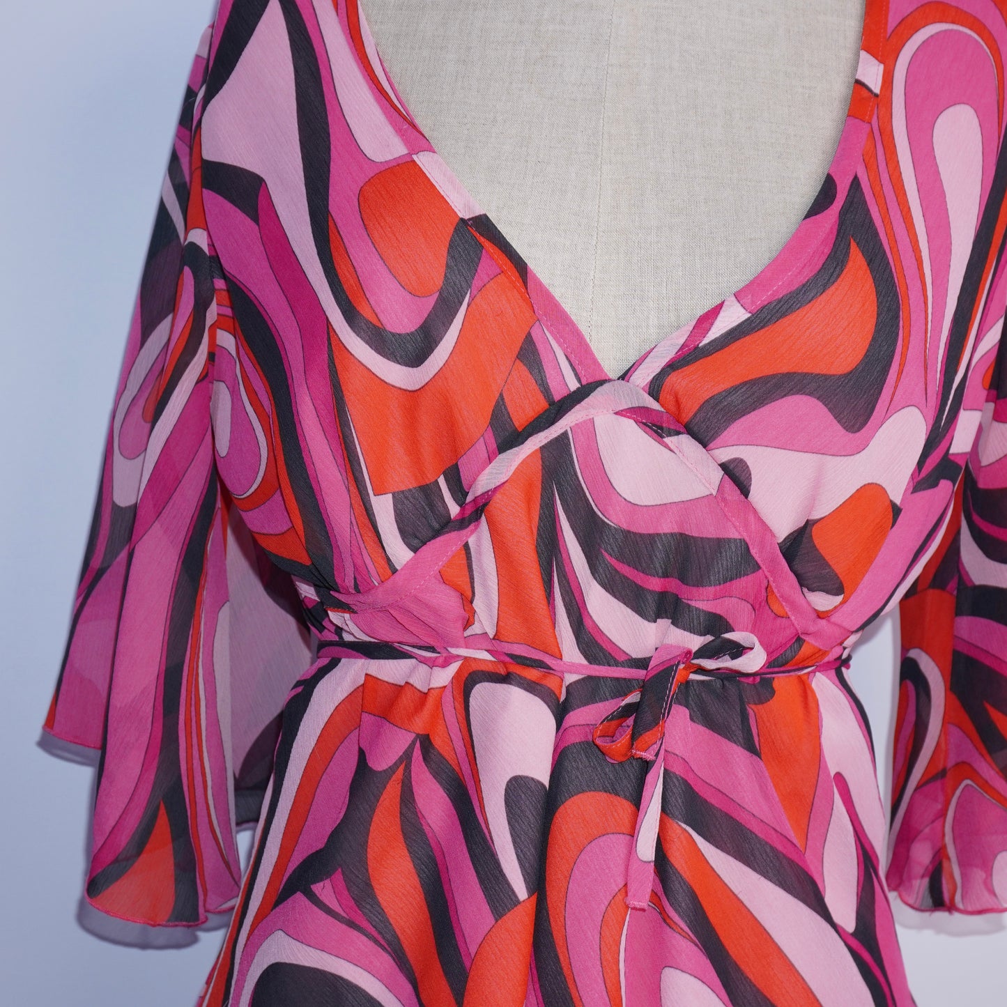 Abstract Top (L)