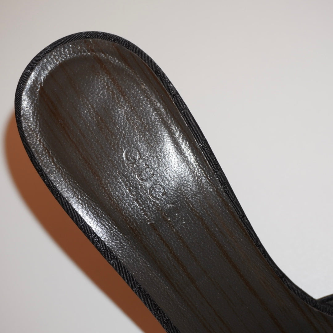Gucci Monogram Mules (36.5)