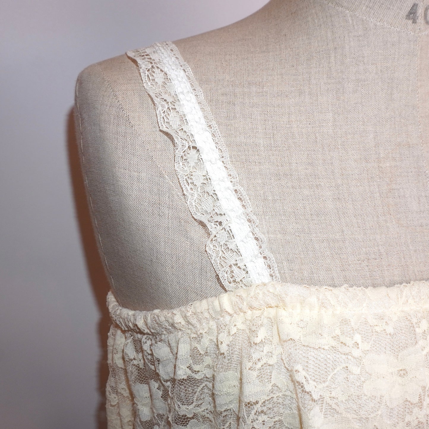 Lace Ruffle Dress (S)