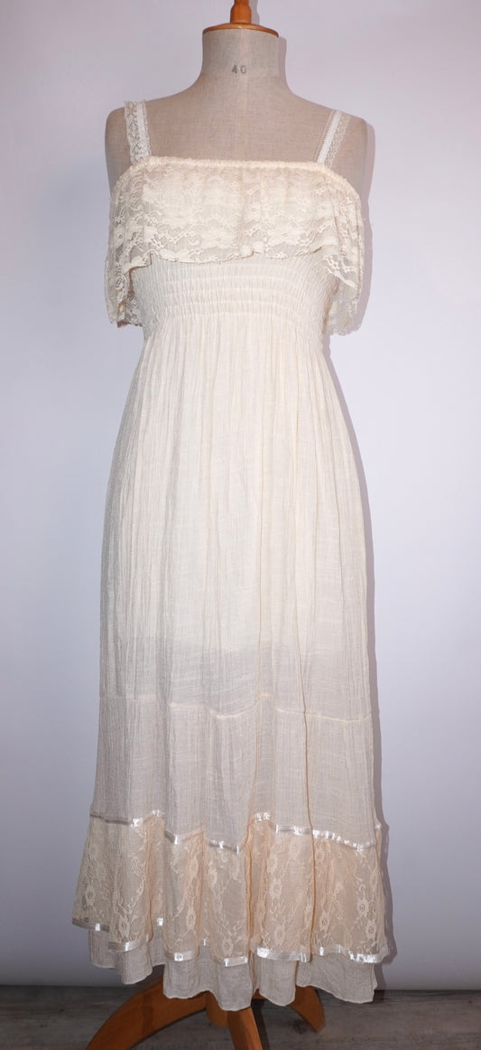 Lace Ruffle Dress (S)