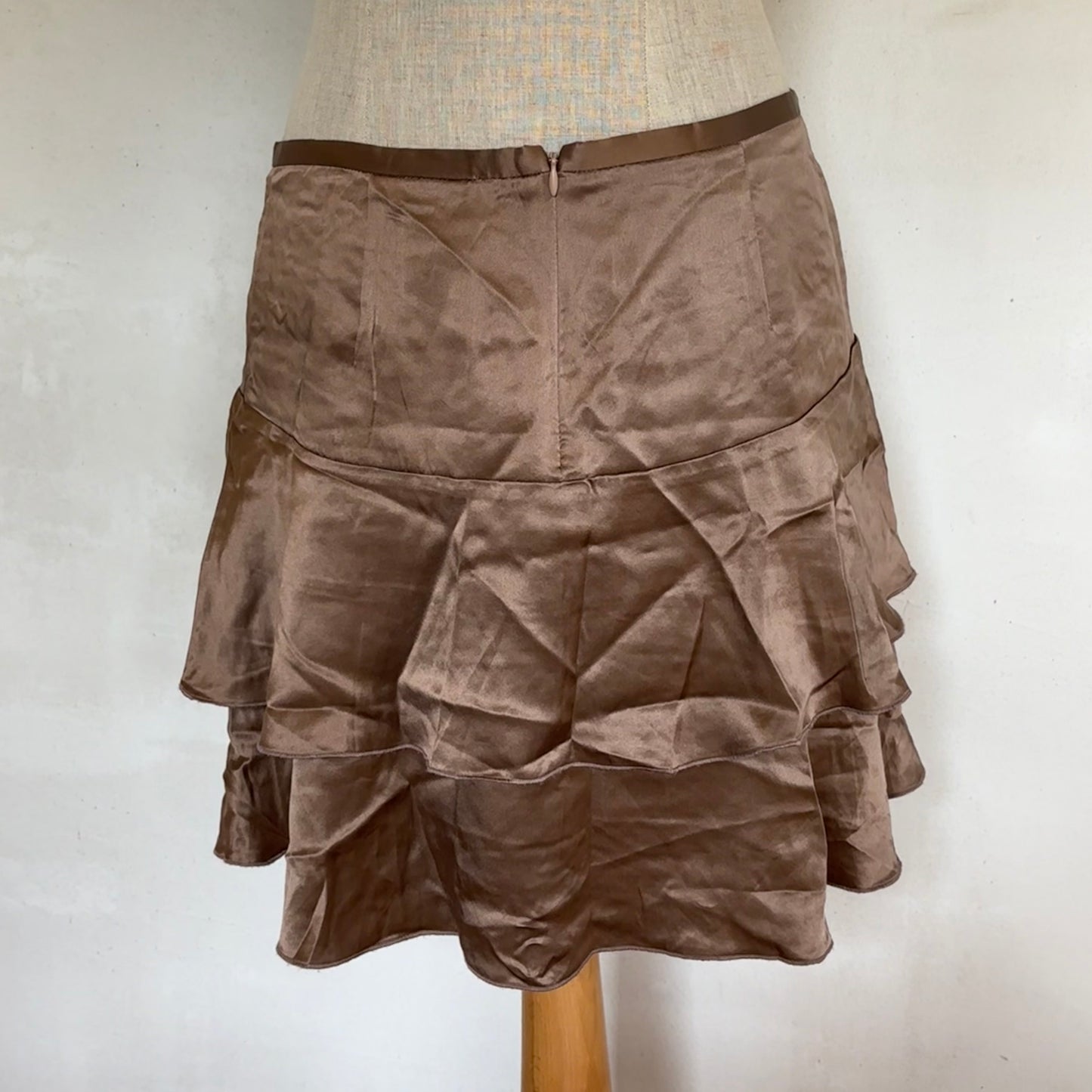 Silk Ruffle Skirt (M)