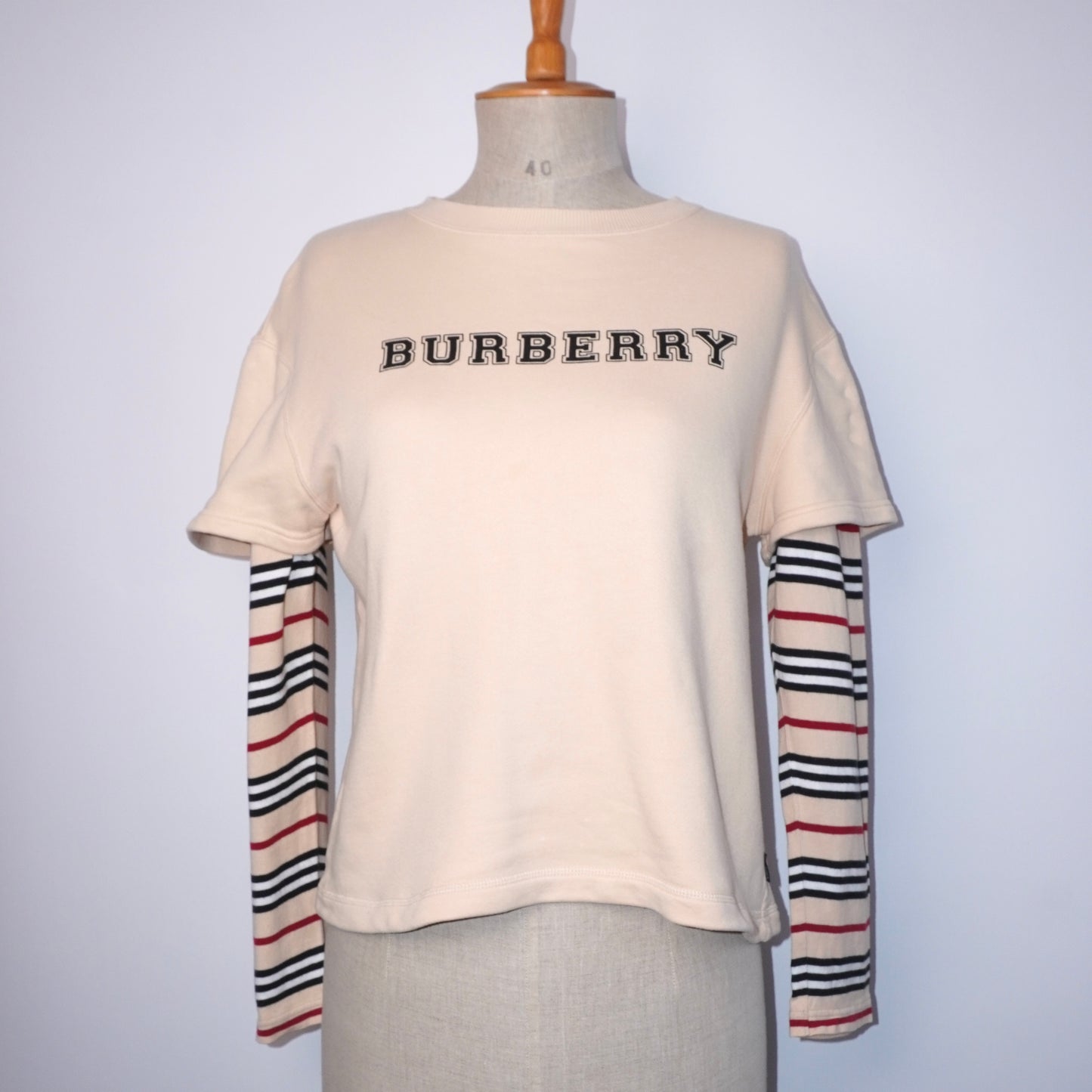 Burberry Sweater (S)