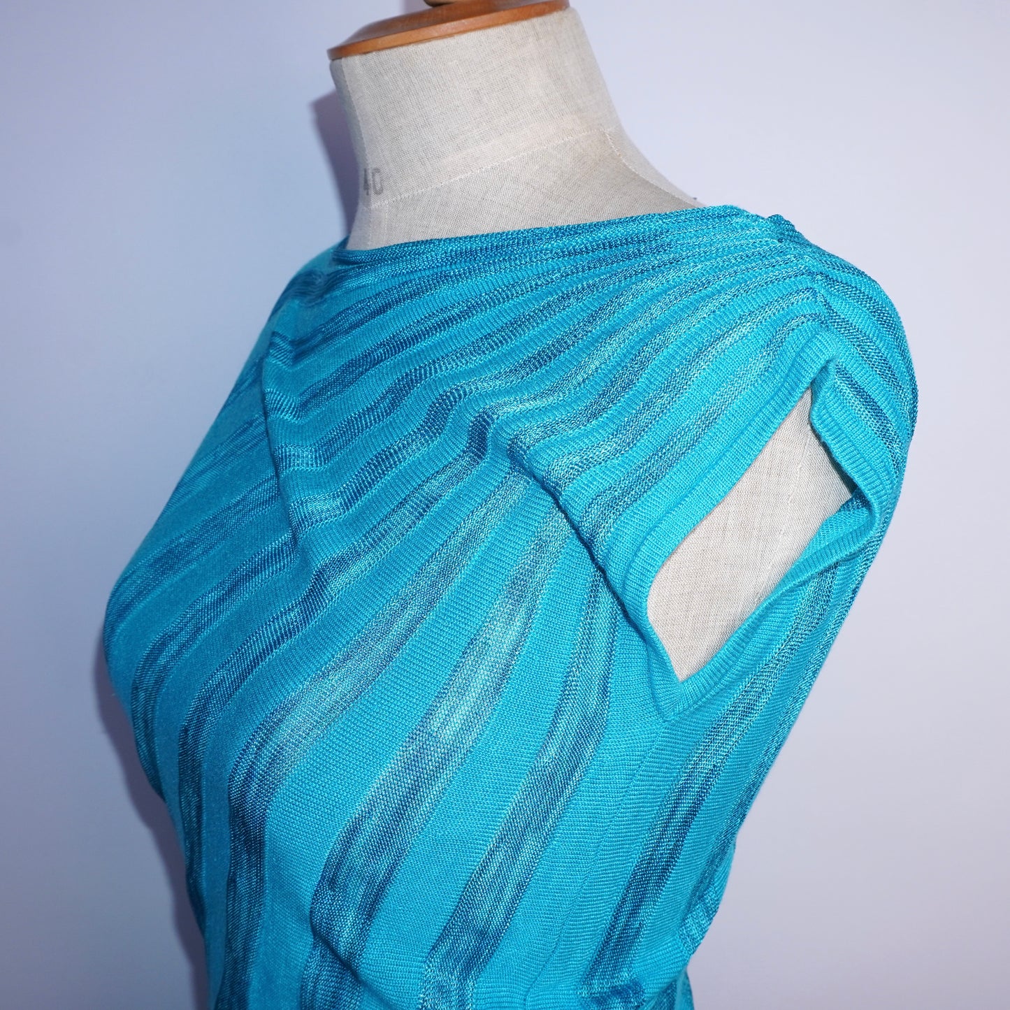 Offshoulder Top (S)