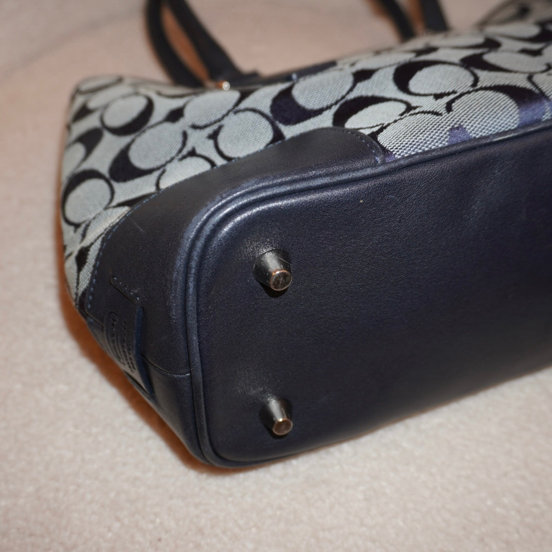 Coach 2000s Signature Bag