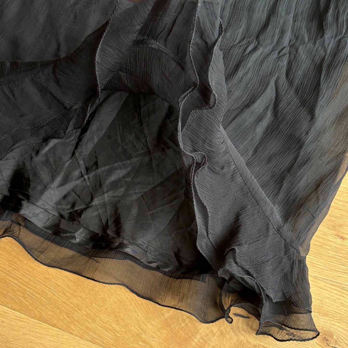 Black Silk Ruffle Skirt (XS/S)