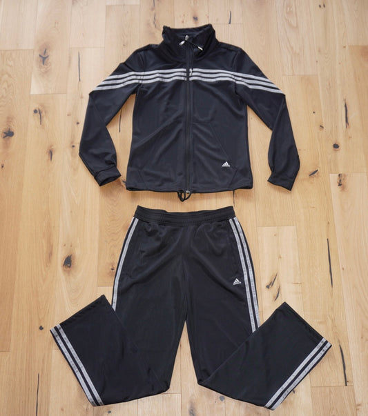 Adidas Tracksuit (XS)