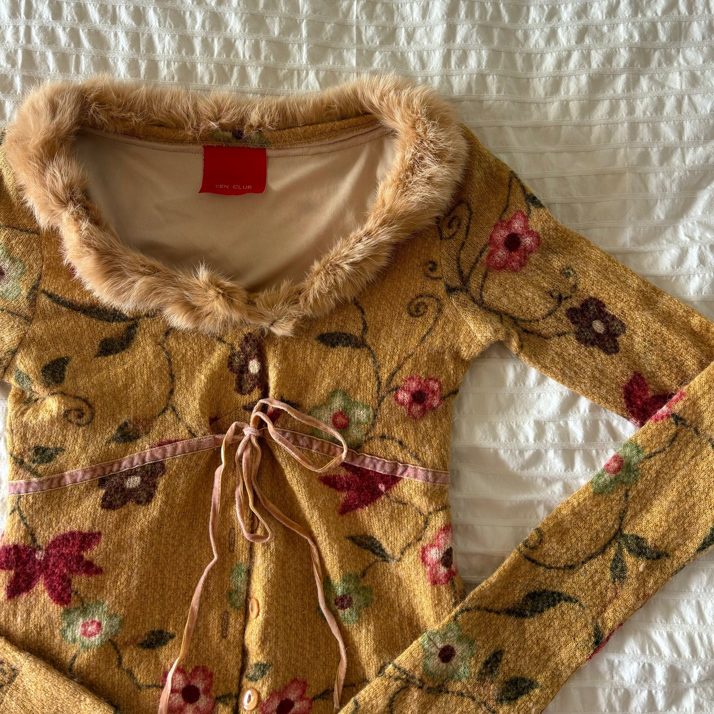 Floral Knit Top w/ fur trim (XS)