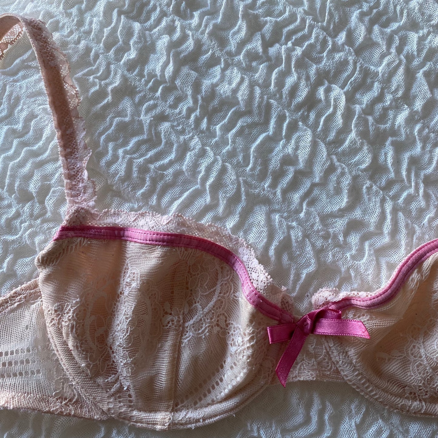 Pink Lace Bra (75A)