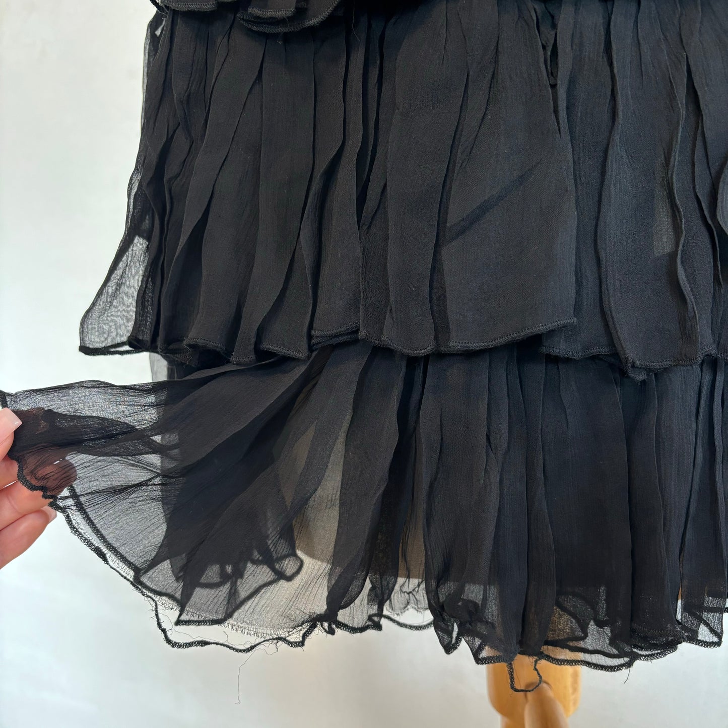 Silk ruffle top (M)