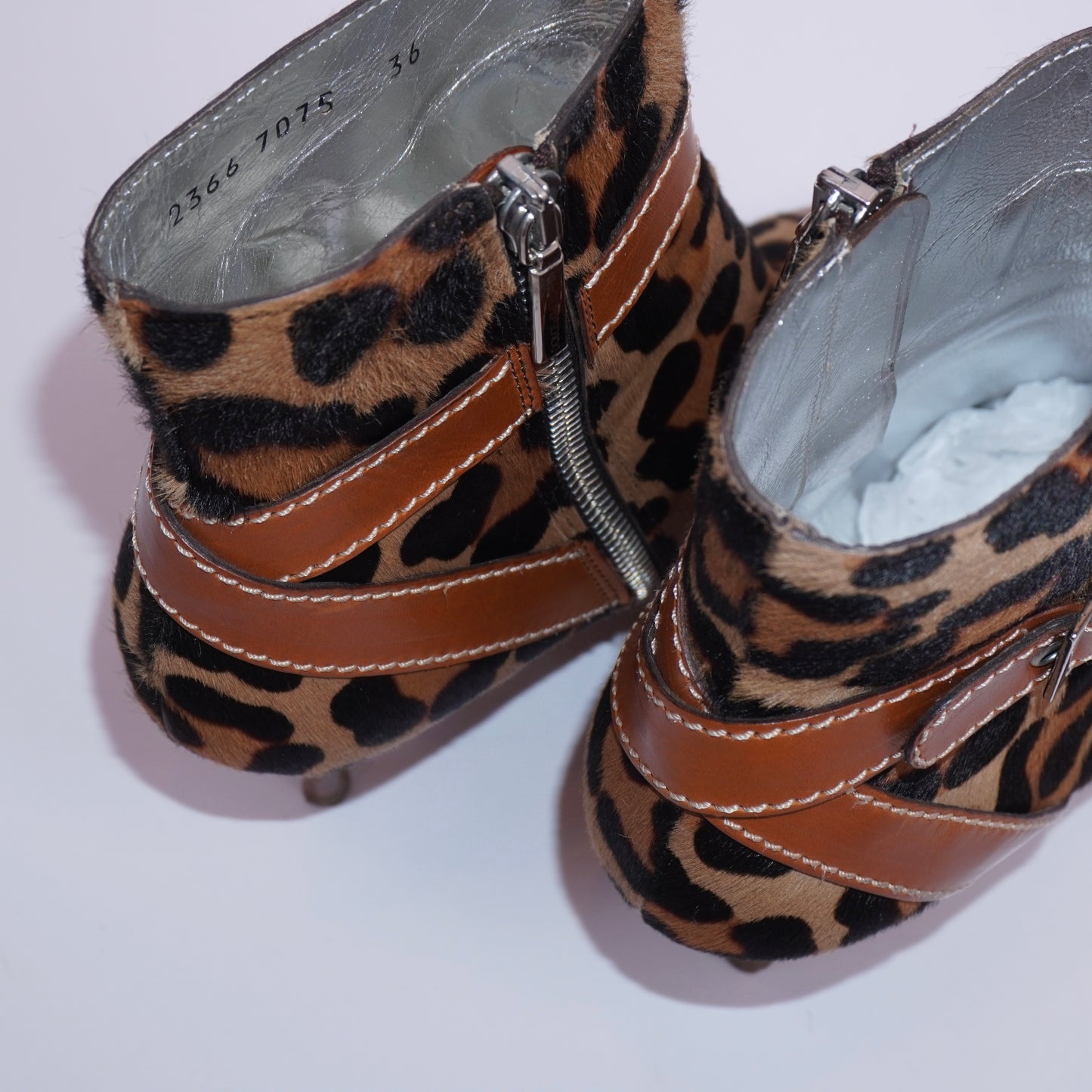 Dolce & Gabbana Boots (36)