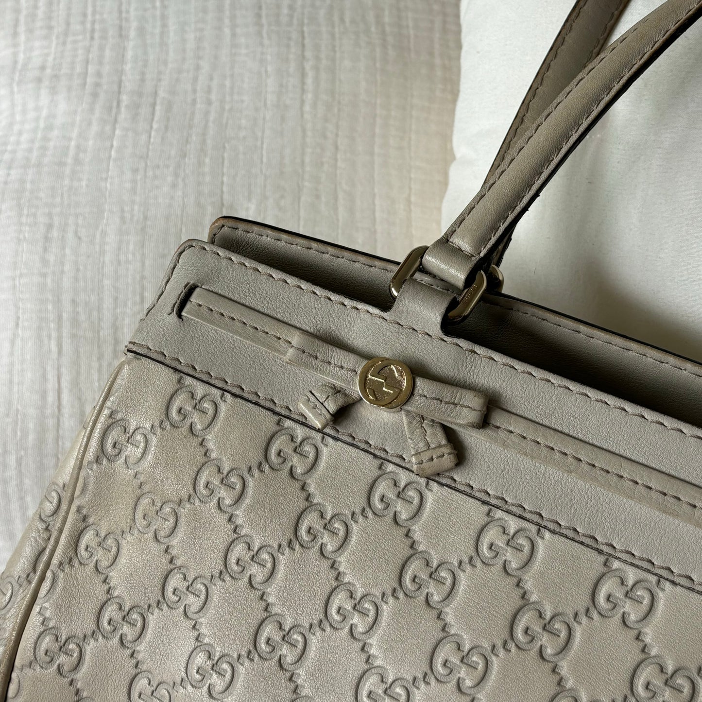 Gucci Guccissima Creme Bow Purse