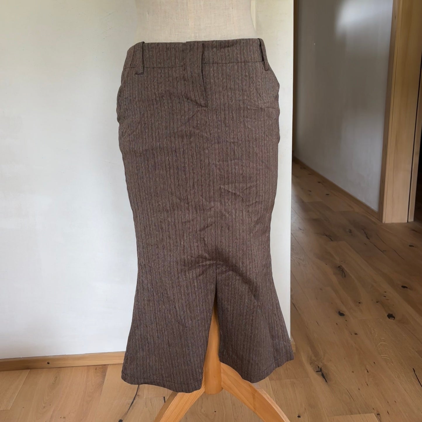 Brown plaid trumpet skirt (S)