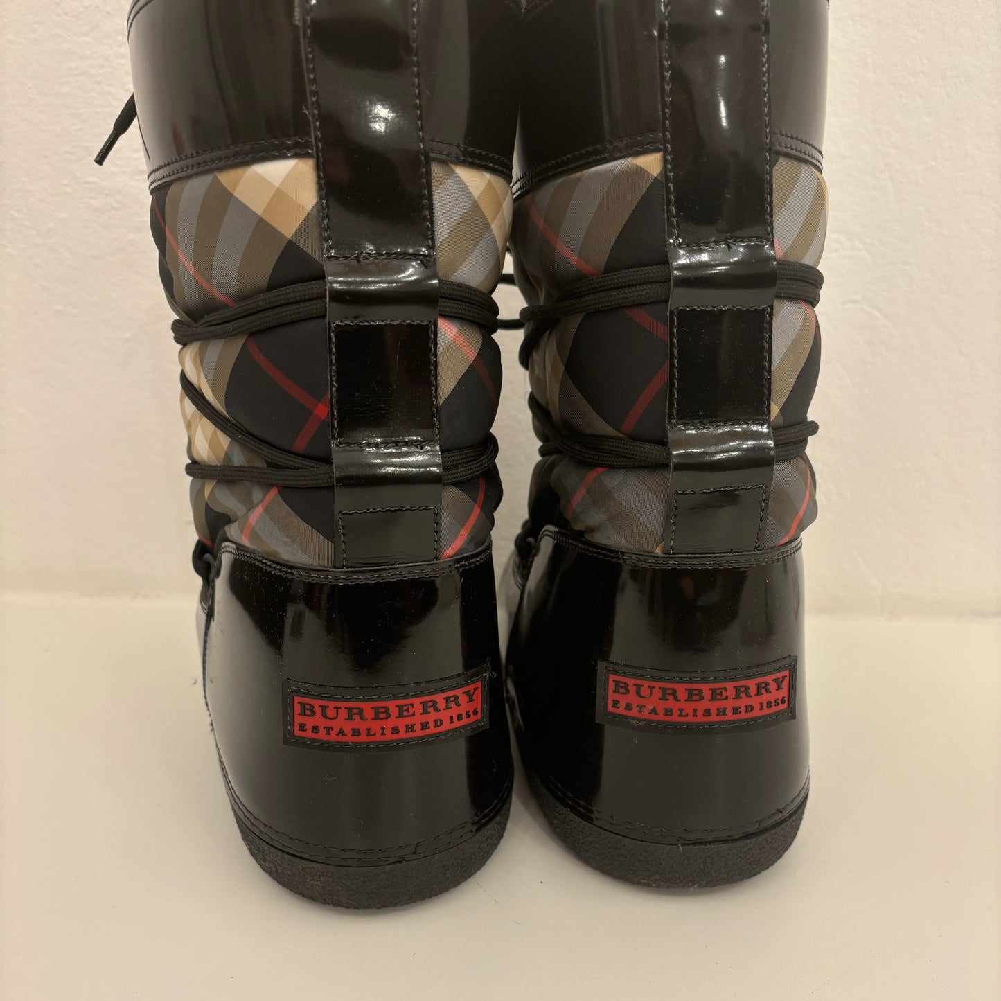 Burberry Snowboots (35-37)