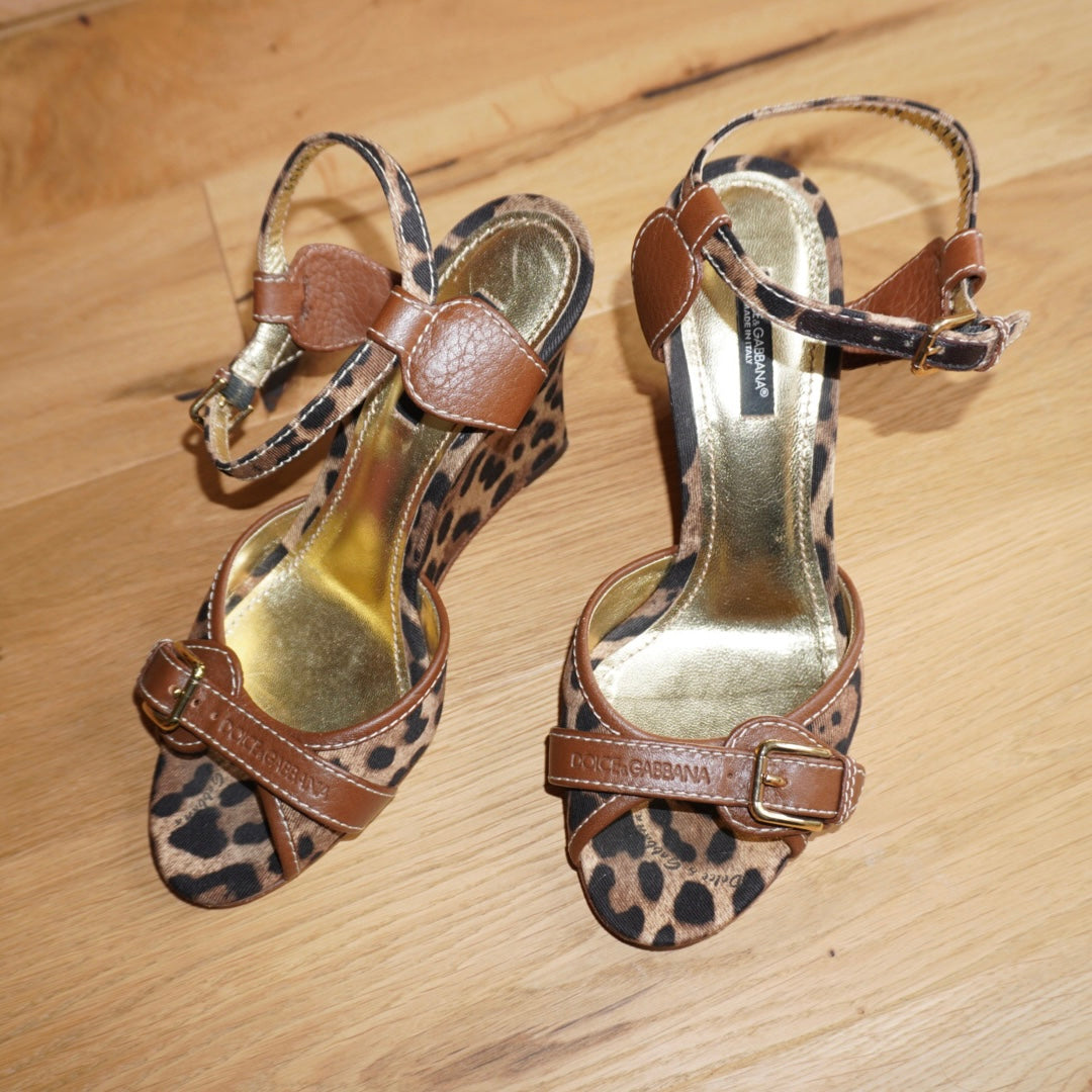 Dolce & Gabbana Wedges (37.5)