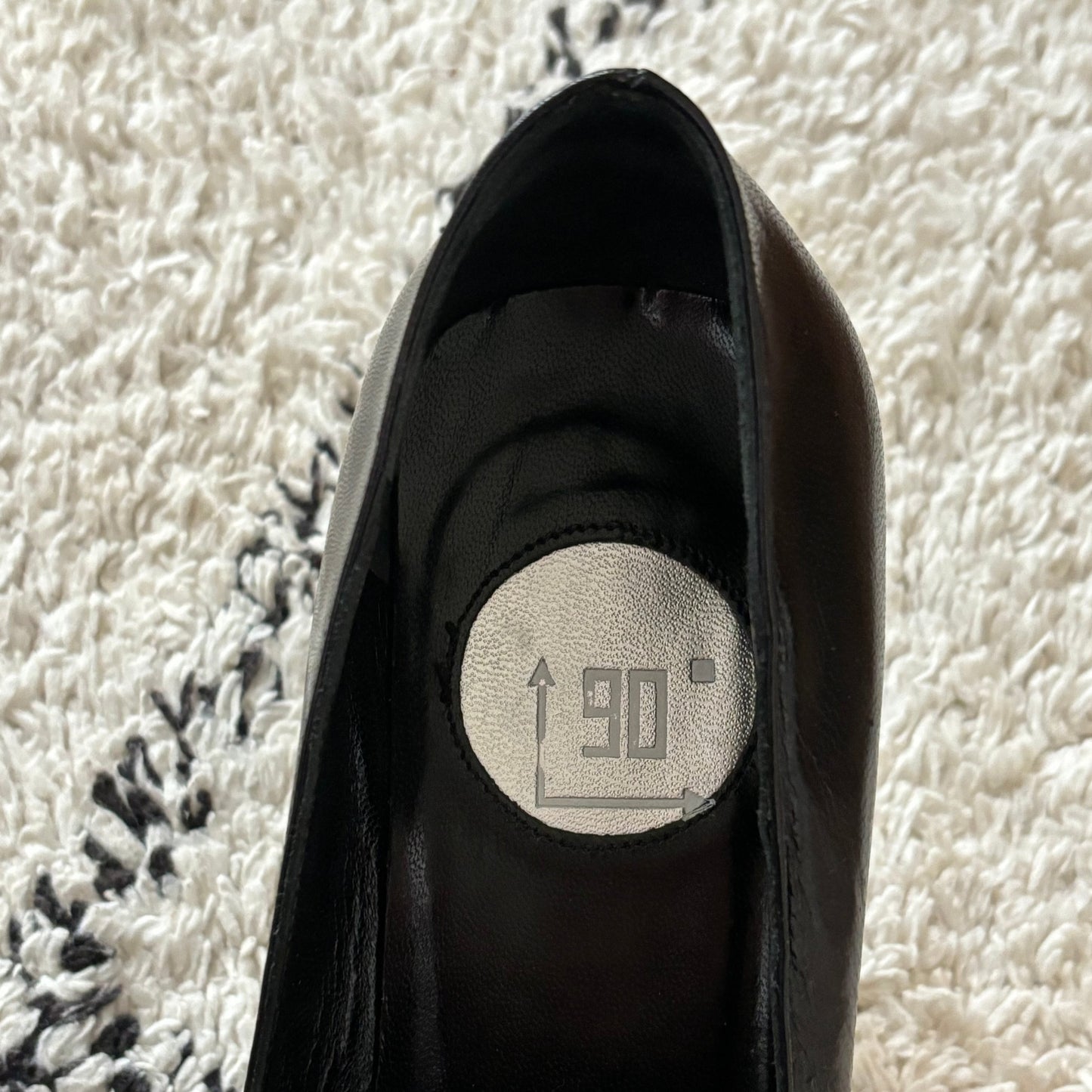 Black Leather Pumps (36.5)